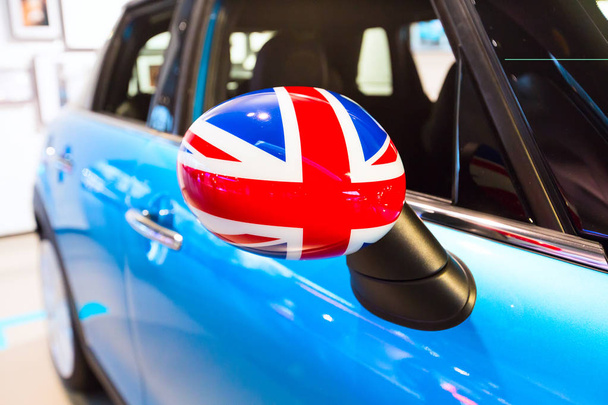 Flagge des Vereinigten Königreichs als Dekoration eines Autos - Foto, Bild