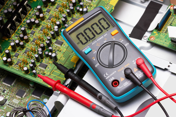 Repair electronic circuit board - Photo, Image