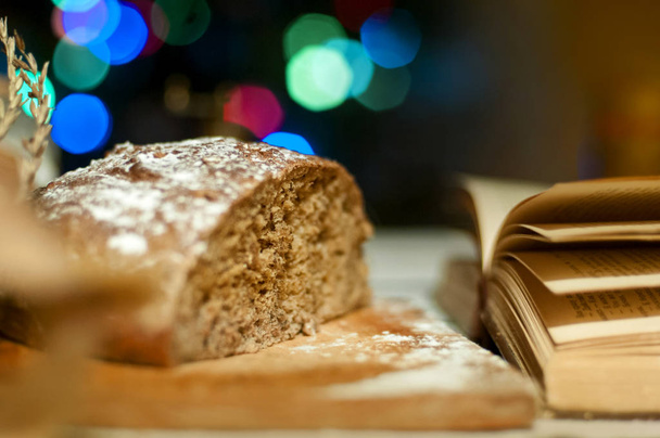 Delicioso pan fresco. El pan del horno. Hermosa foto del pan
.  - Foto, Imagen