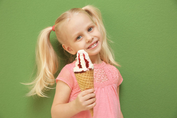 little girl eating ice cream - Photo, image