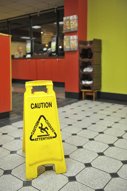 Restaurant Wet Floor Sign - Photo, Image