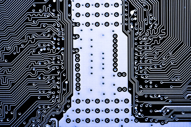 Primer plano abstracto de los circuitos electrónicos en la tecnología en el fondo de la computadora de la placa principal (placa lógica, placa base de la CPU, placa principal, placa del sistema, mobo
) - Foto, Imagen