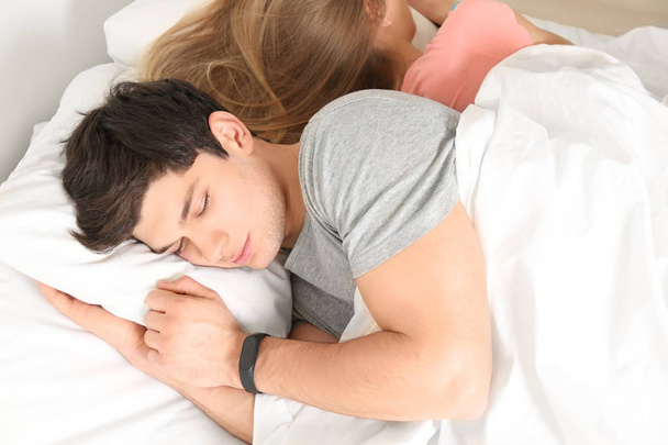 Young man with sleep tracker  - Foto, imagen