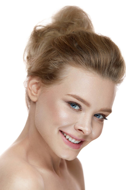Beautiful Woman Face With Soft Skin And Professional Makeup - Foto, Imagen