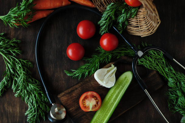 Натюрморт с овощами     - Фото, изображение