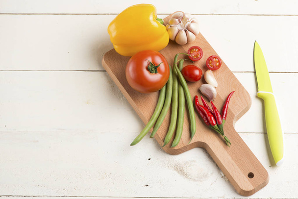 vegetables on cutting board. - Valokuva, kuva