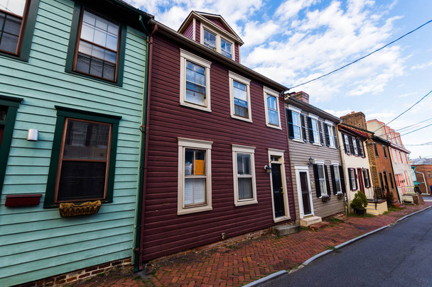 Generic domy v Annapolis, Maryland během jara - Fotografie, Obrázek