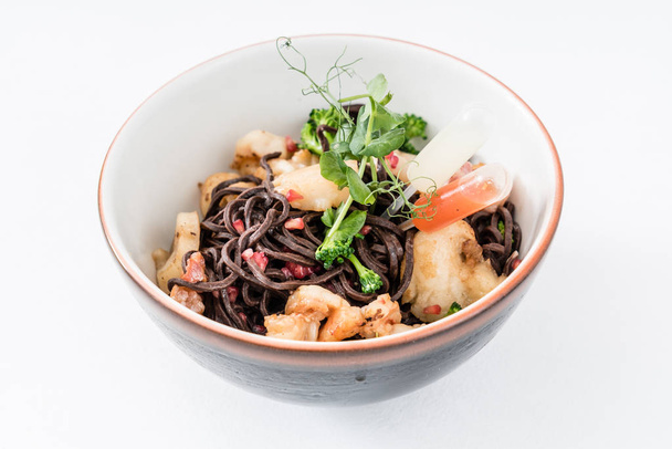 Fresh seafood noodles - Foto, Imagen