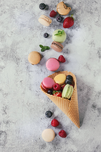 Variety of french dessert macaroons - 写真・画像