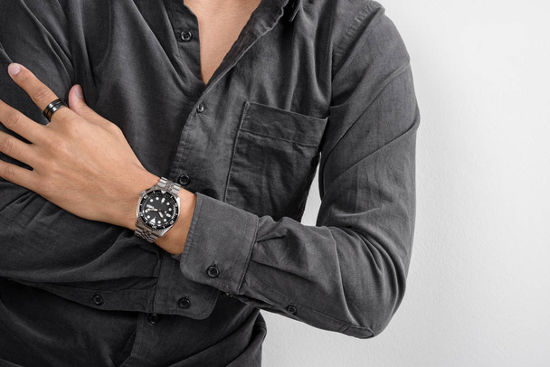 luxury wristwatch on the wrist - Foto, imagen