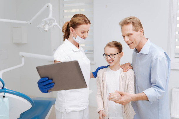 dentist sharing good results - Foto, Imagem