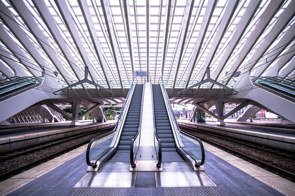 Tren istasyonu Liege, Belçika - Fotoğraf, Görsel