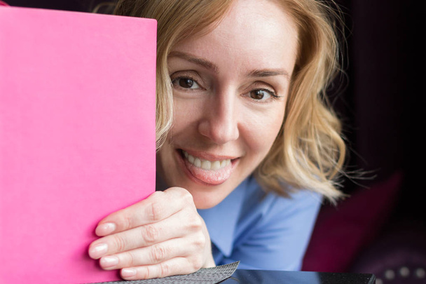 Portrait of a Happy Woman with a Diary - Fotoğraf, Görsel