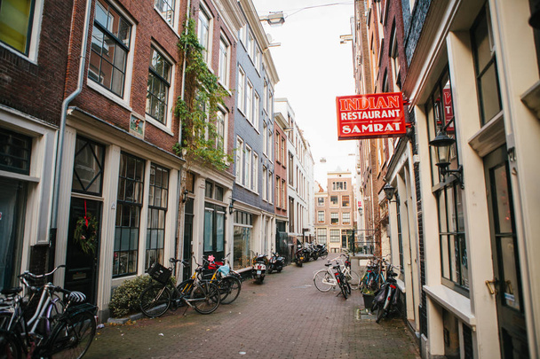 Amsterdam, Holandia, zm. 2 stycznia 2017 r.: Życie codzienne w Amsterdamie. Styl życia. - Zdjęcie, obraz