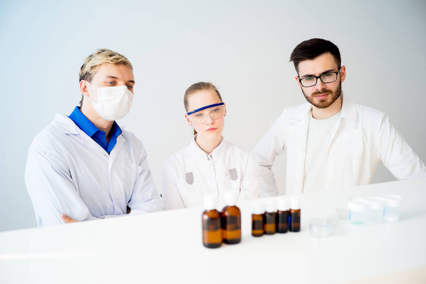 Scientists at laboratory - Foto, Imagem