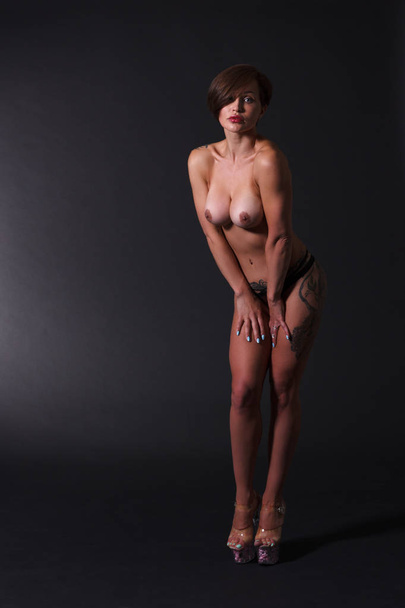 Beautiful Nude woman with sexy body. - Zdjęcie, obraz