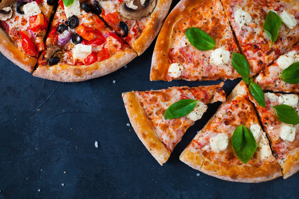 Homemade Pizza with tomato sauce,  olives,  fresh mozzarella, pa - Foto, immagini
