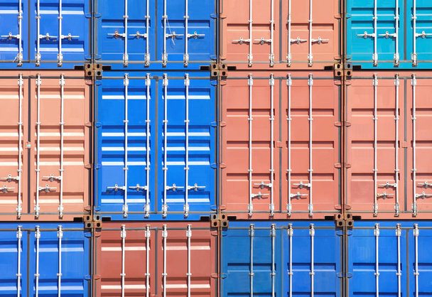 Kleurrijke stapel van containers  - Foto, afbeelding