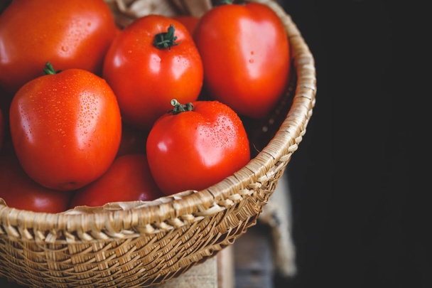 Fresh Ripe Tomatoes  - Foto, Bild