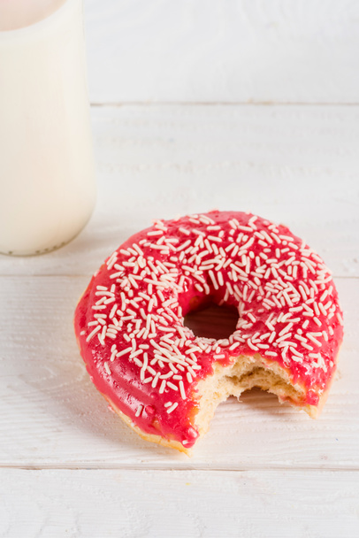 sweet doughnut and milk  - Foto, imagen