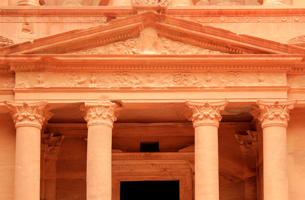 Le trésor de Petra, cité rupestre perdue de Jordanie
. - Photo, image