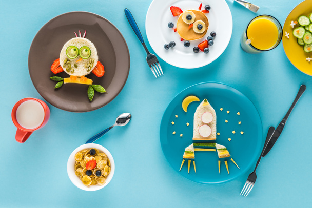 Petit déjeuner créatif pour enfants
  - Photo, image