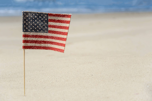 Isänmaallinen USA tausta hiekkarannalla
 - Valokuva, kuva