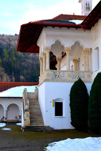 Монастир Sambata, Румунська православний монастир у Smbta de Sus, Braov повіту, в регіоні Трансільванія в Румунії - Фото, зображення