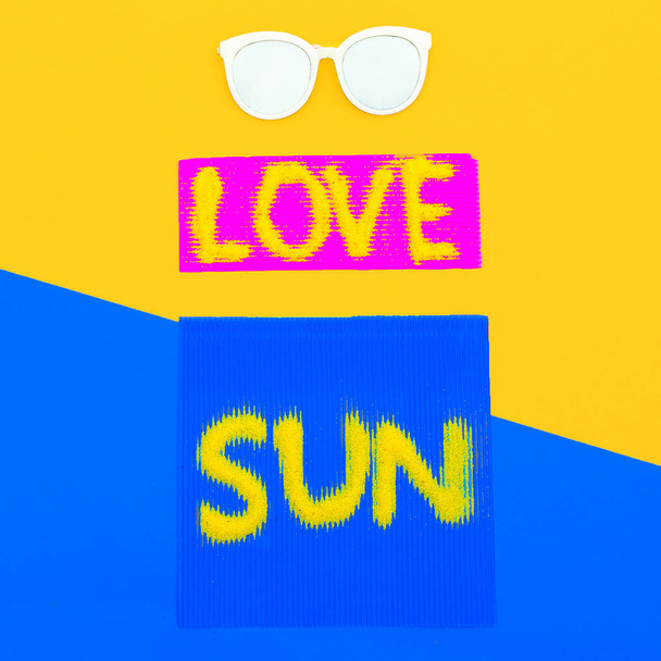 Love Sun Vibes set Sunglasses Minimal style art - Φωτογραφία, εικόνα