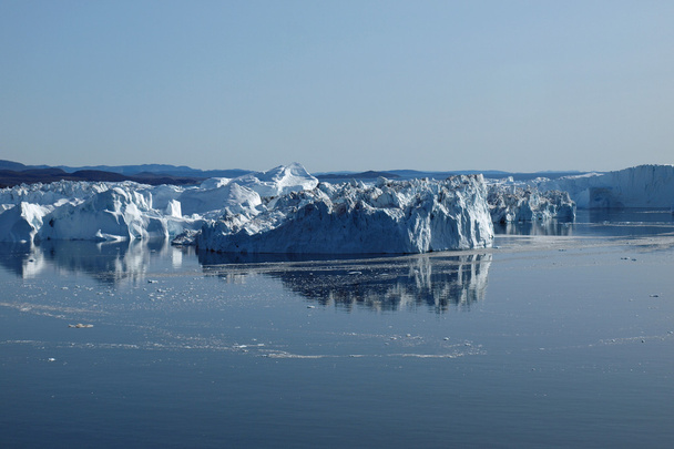 Jéghegyek Ilulissat déli partja, Grönland a nyár - Fotó, kép