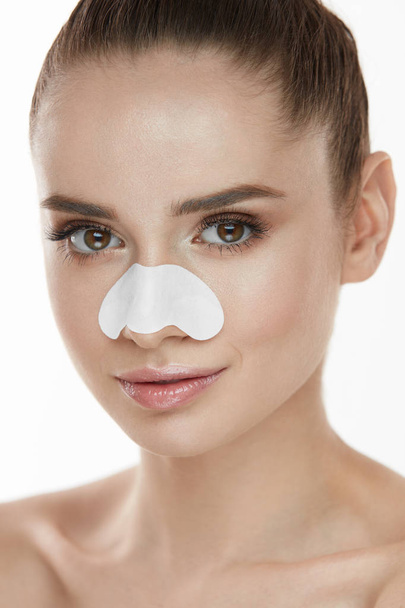 Beautiful Woman Face With Skin Care Patch On Nose - Foto, Bild