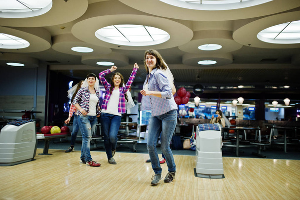 Group of girls having fun and play bowling at hen party. - Fotografie, Obrázek