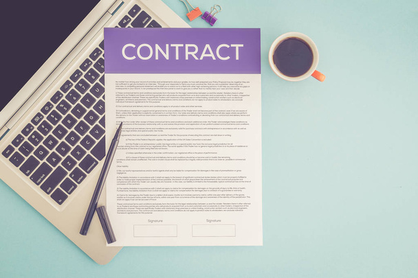 BUSINESS, CONTRACT CONCEPT - 写真・画像
