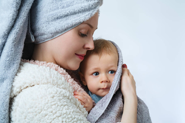 Woman with baby - Fotografie, Obrázek