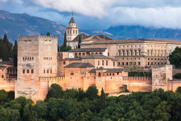 Granada 'daki Alhambra Sarayı - Fotoğraf, Görsel