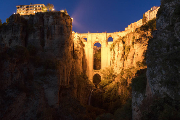 Puente Nuevo Brug in Ronda - Foto, afbeelding