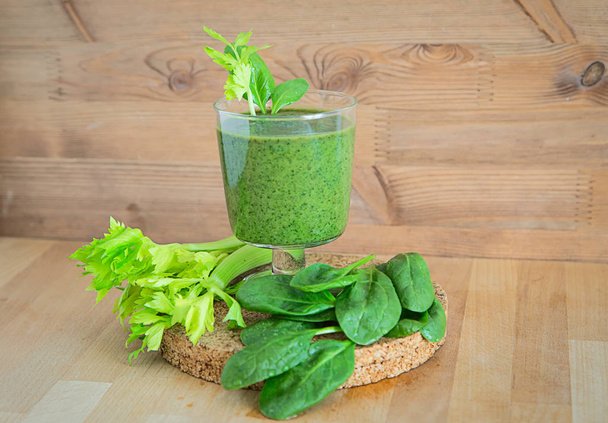 Green Smoothie Ingredients Healthy Drink Detox Diet Summer - Foto, Imagen