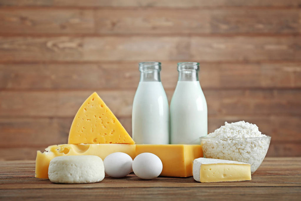 Different dairy products  - Φωτογραφία, εικόνα