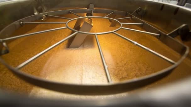 Cortar a coalhada de queijo
 - Filmagem, Vídeo