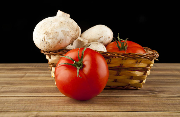 Tomates et champignons
 - Photo, image
