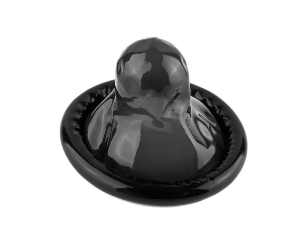 чорний презерватив ізольований на білому фоні крупним планом
 - Фото, зображення