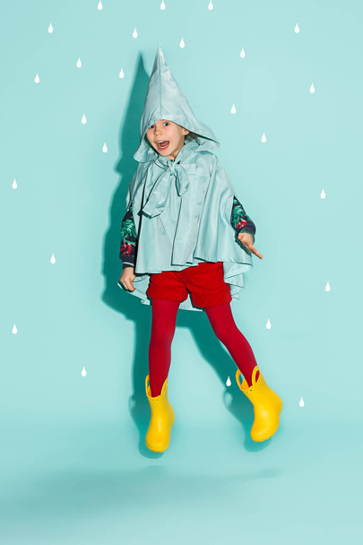 Little girl posing in fashion style wearing autumn clothing. - Photo, Image