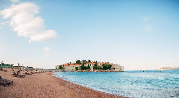 Ostrov Sveti Stefan v Černé hoře. Panoramatický záběr - Fotografie, Obrázek
