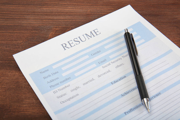 Resume form with pen - Фото, изображение