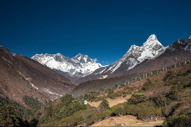 Amadablam peak in Khumbu valley in Nepal, Himalayas - Photo, Image