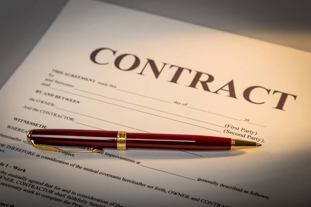 Contract document and pen - Фото, изображение