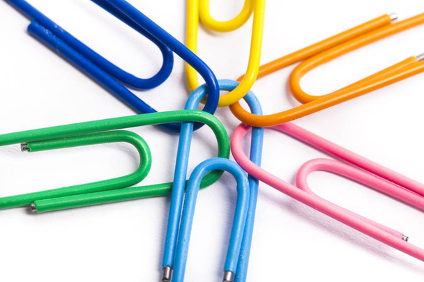 Colorful paper clips - Фото, изображение