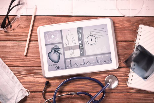 White tablet pc and doctor tools - 写真・画像