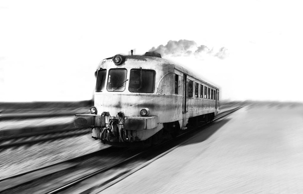Vanha ruosteinen juna ajaa ylinopeutta. Musta ja valkoinen käsite
 - Valokuva, kuva
