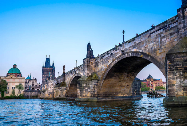 Praga es la capital de la República Checa
 - Foto, imagen